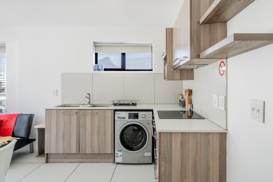 2 Bedroom Property for Sale in Zonnebloem Western Cape